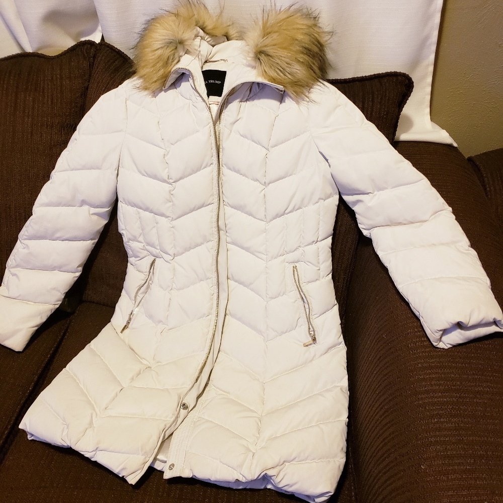 Ivanka trump womans quilt coat with fur hood